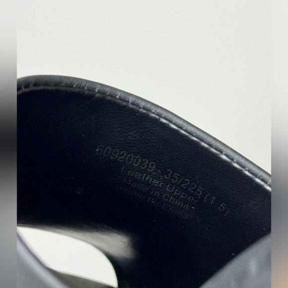 CHARLES & KEITH LEATHER TRAPEZE HEEL MULE SIZE 35 - Picture 6 of 8